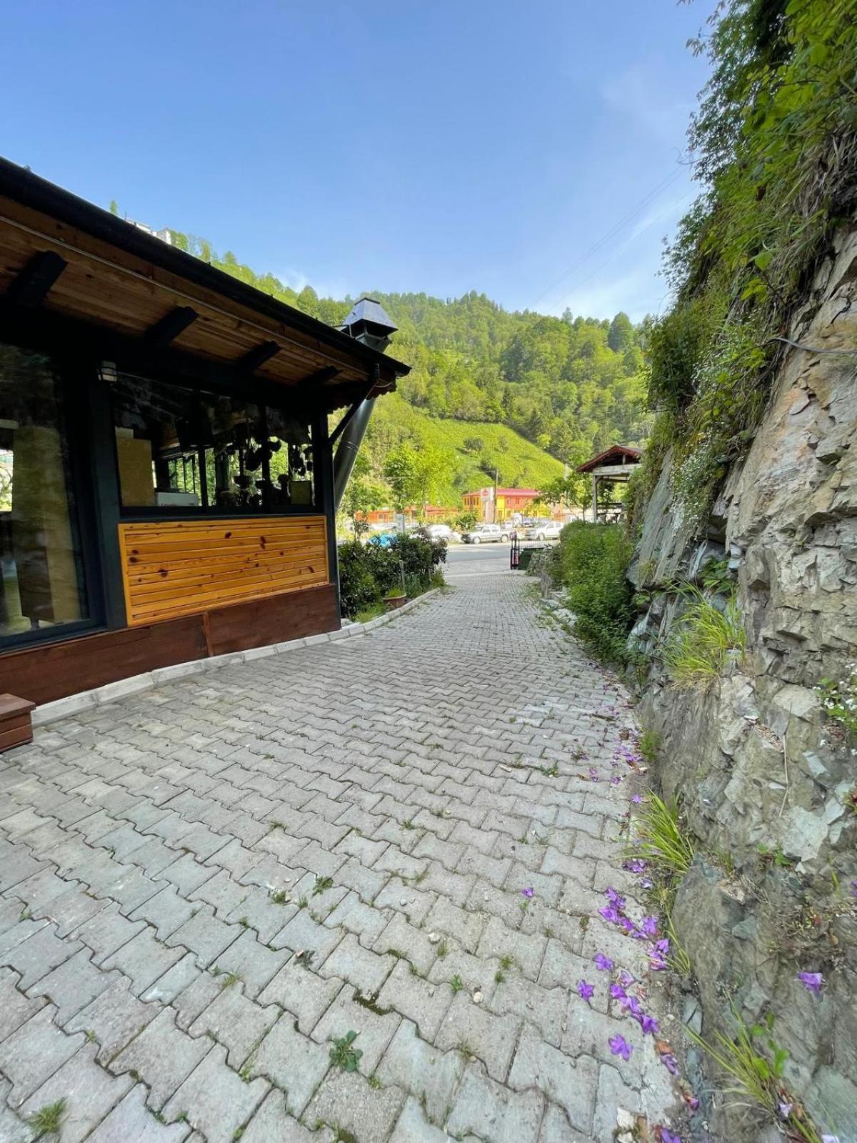 Lazmaris Suit Çamlıhemşin Esterno foto